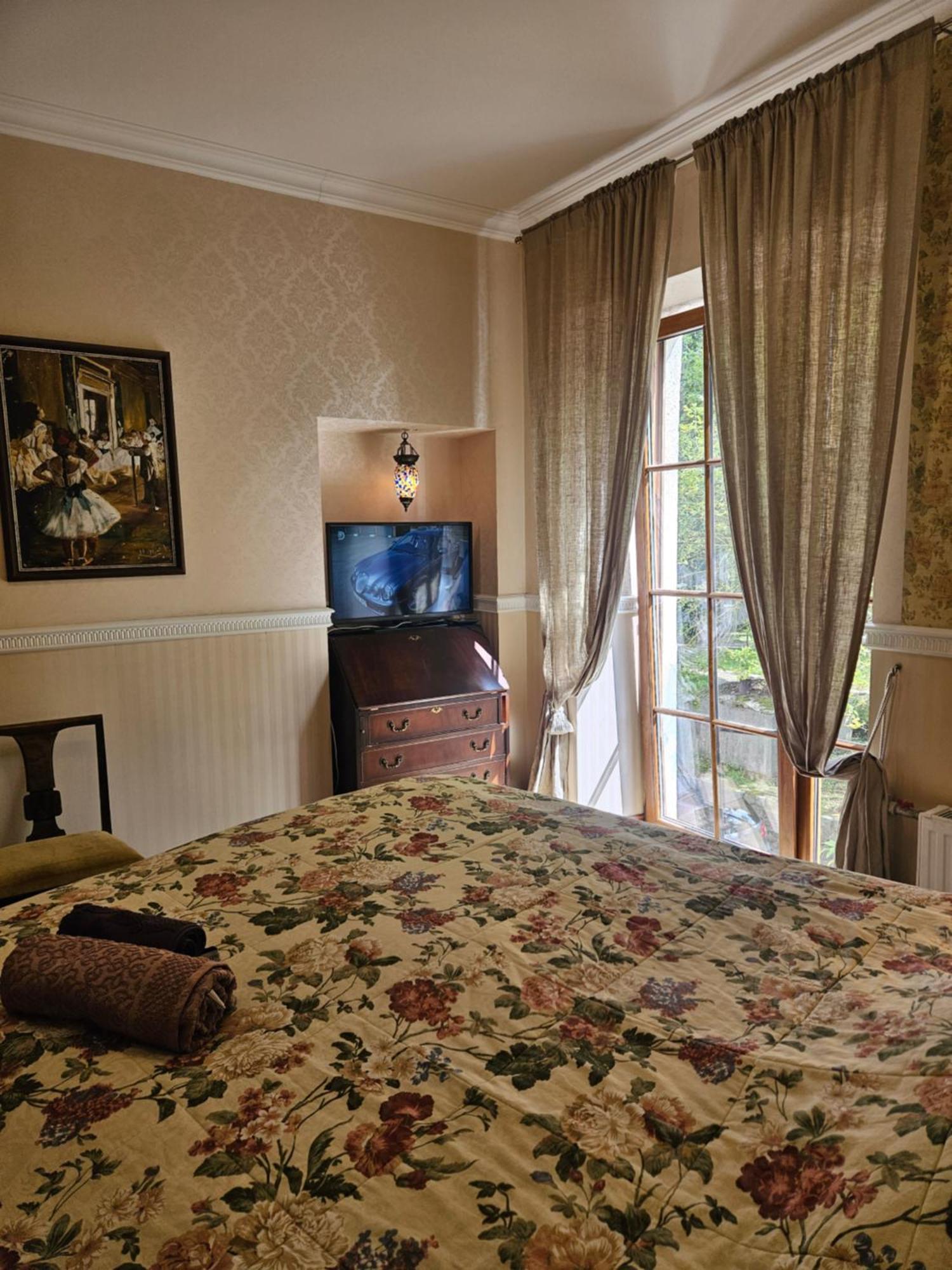 Barrister'S Apartments With Fireplace โชเล ภายนอก รูปภาพ