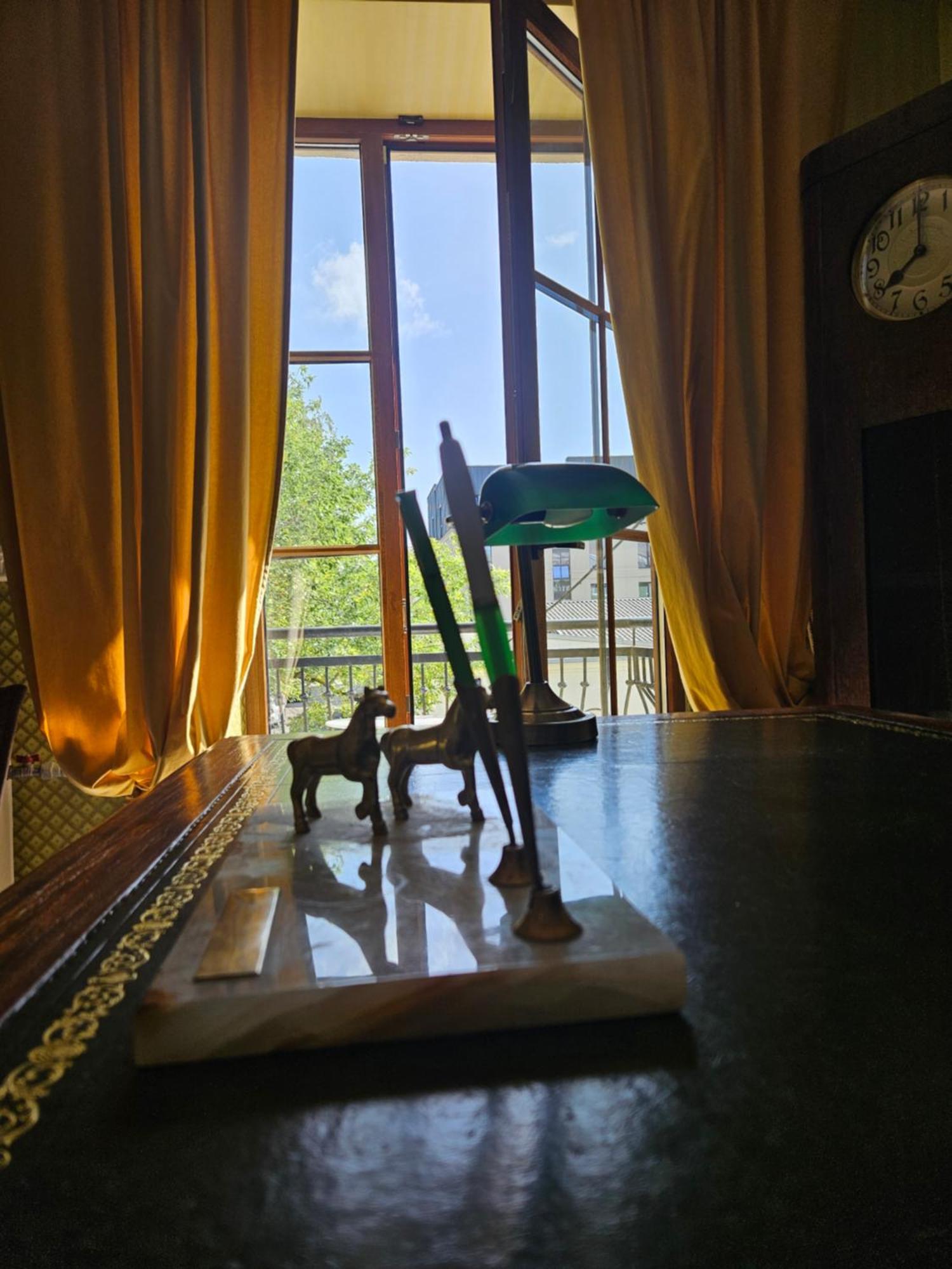 Barrister'S Apartments With Fireplace โชเล ภายนอก รูปภาพ