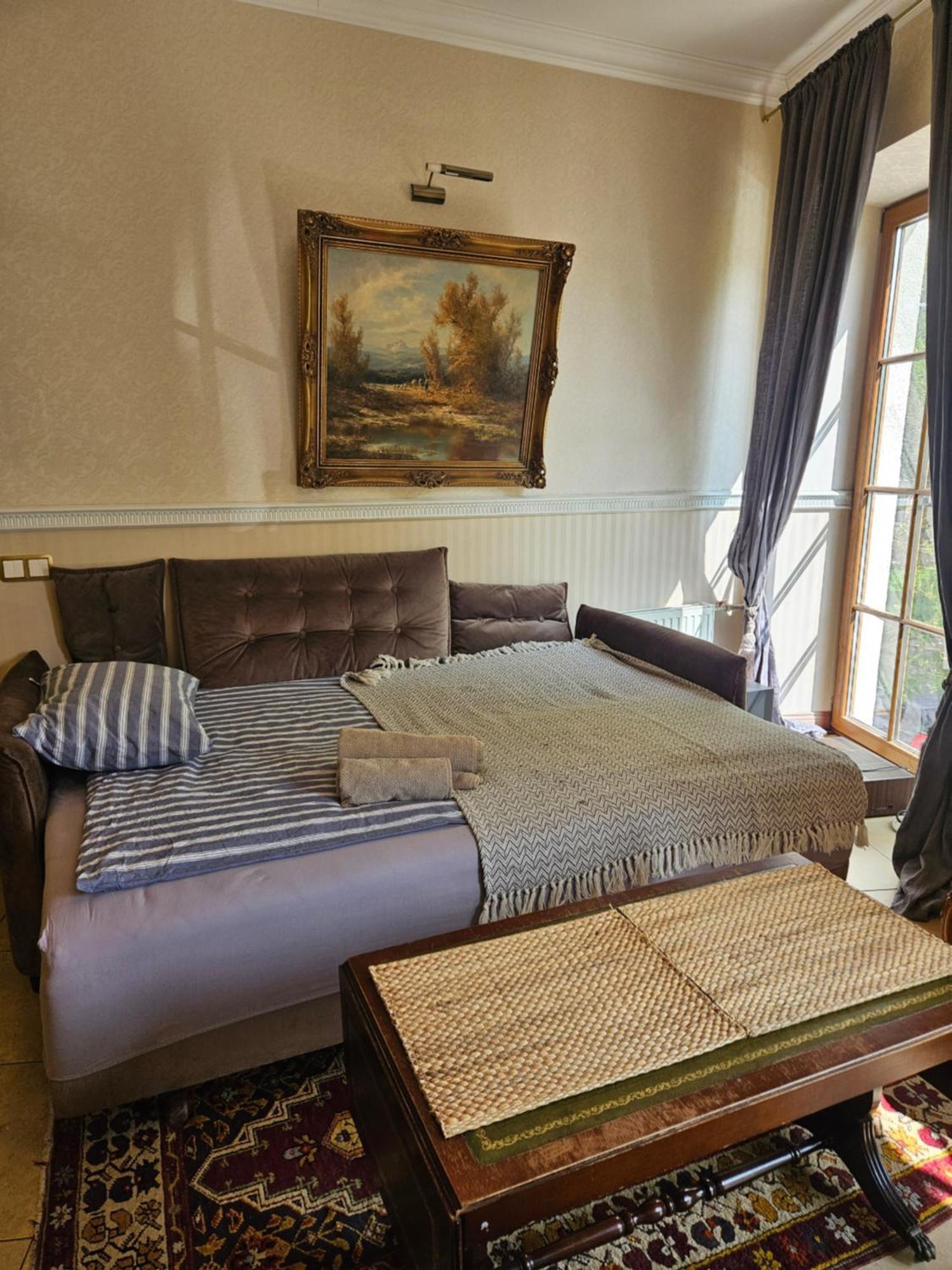 Barrister'S Apartments With Fireplace โชเล ภายนอก รูปภาพ