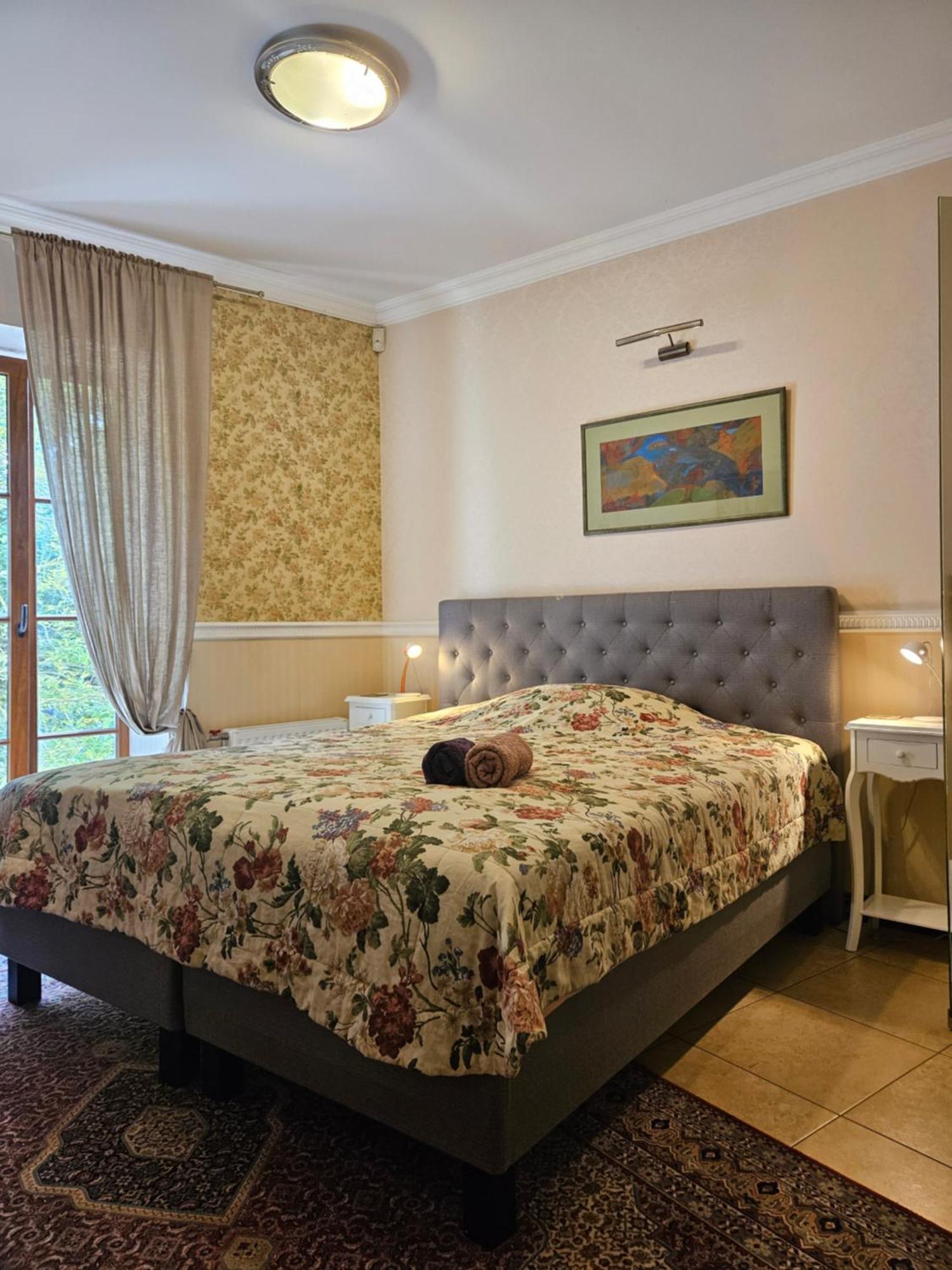 Barrister'S Apartments With Fireplace โชเล ภายนอก รูปภาพ